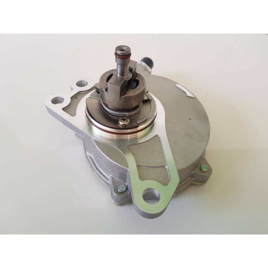 ปั้มลม(ปั้มสูญญากาศ) TOYOTA REVO, 1GD,2GD ไต้หวัน ลูกละ2650บาท