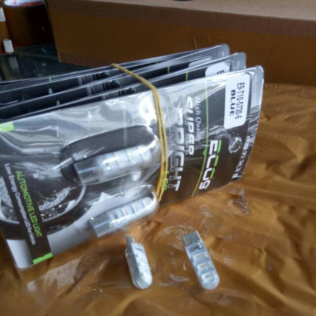 Nine9 eco9 หลอดไฟ led plug-in