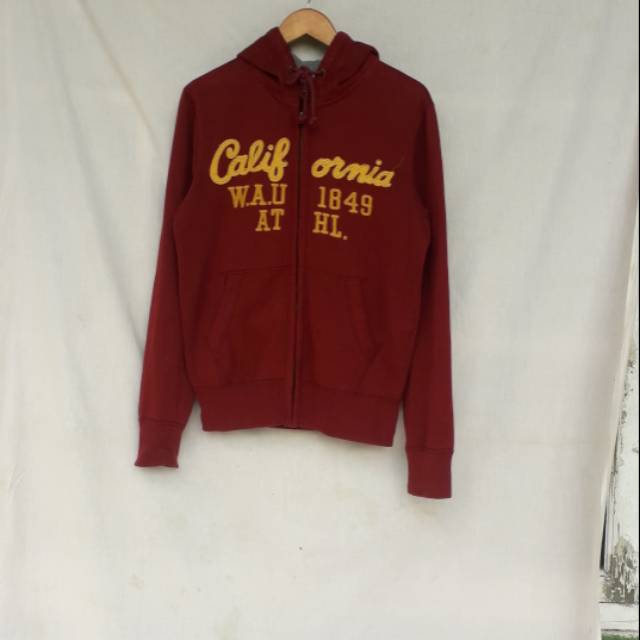 เสื้อกันหนาวมีฮู้ด WHO.AU california มือสอง