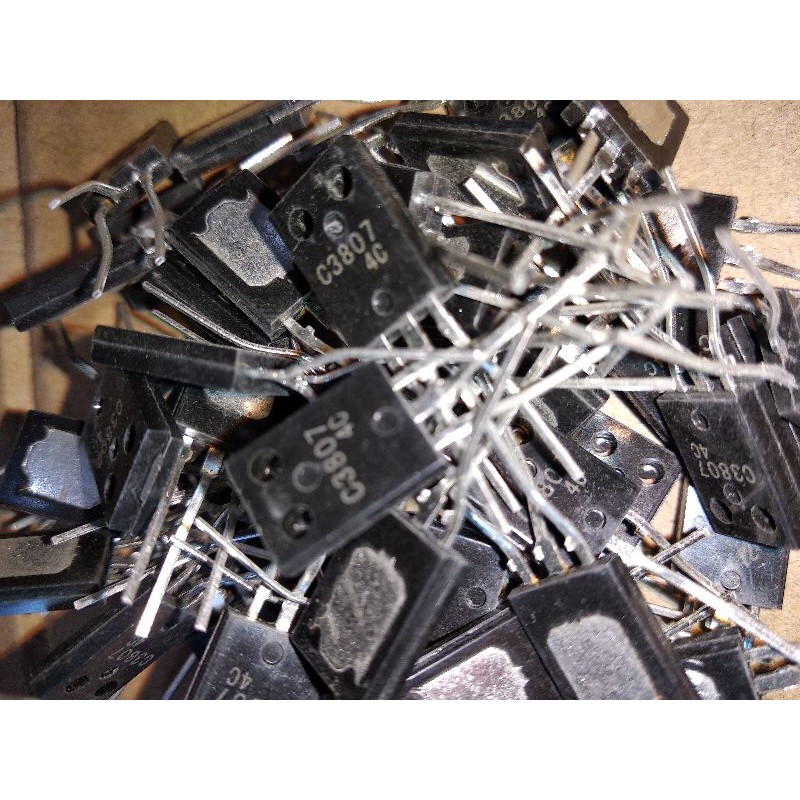 ทรานซิสเตอร์ C 3807*