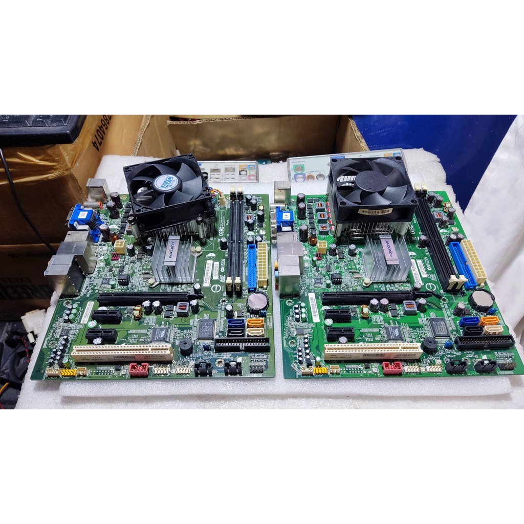 MAINBOARD เมนบอร์ด Foxconn 775 DDR2 พร้อม CPU Quad Core Q8400