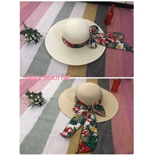 หมวกปีกสาน Happy Beach Hat ตกแต่งโบว์ลายดอกไม้