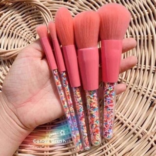 Brush set 5pcs. แปรงนุ่ม ขนหนาแต่งด้วยเรนโบว์**พร้อมส่ง