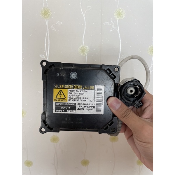 กล่องบาลาสซีนอน Xenon D4 ของ Toyota ตรงรุ่น camry altis alphard estima harirer yaris