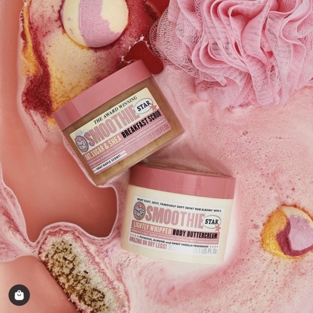 ชุดขายดีที่สุด🔥สครับตัวหอมกับบัทเตอร์เนื้อครีมเข้มข้น กลิ่นหอมขนม กลิ่นวานิลลา Soap & Glory Smoothie