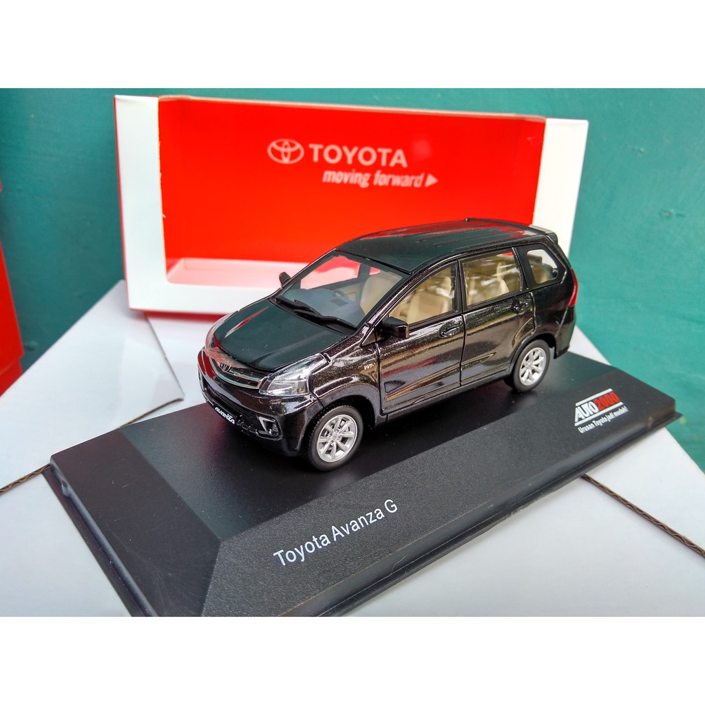 Diecast Avanza G กล่องกระดาษสีดําและสีเงินขนาดเล็กสําหรับ Toyota