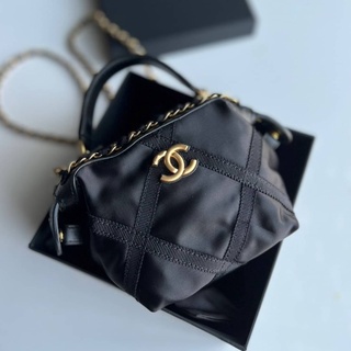 Chanel Mini handle  มาเเล้วใบนี้ราคาดีมาก 💛