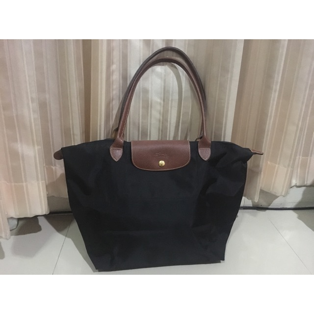 ลอมชอม Longchamp size M หูยาวของแท้ มือสอง