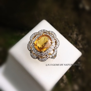 แหวนบุษราคัมธรรมชาติแท้ (Natural Yellow Sapphire)