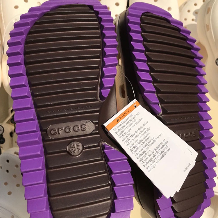 รองเท้าแตะ Croc เหมาะกับเดินชายหาดกลางแจ้ง สไตล์คลาสสิก สําหรับผู้ชาย และผู้หญิง206772