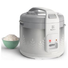 ( มีคูปองลดเพิ่ม ) Electrolux , Toshiba  หม้อหุงข้าวอุ่นทิพย์ รุ่น ERC3305  , E4RC1-320G , RC-T18JA 