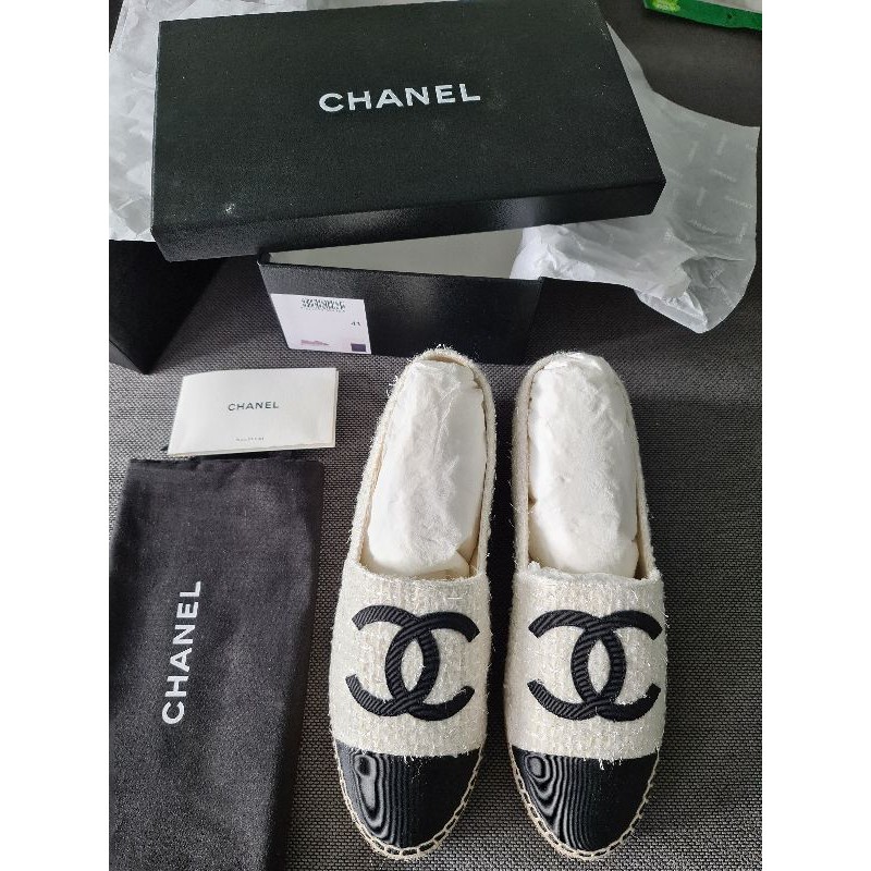 Chanelรองเท้าผ้าแบบสวม