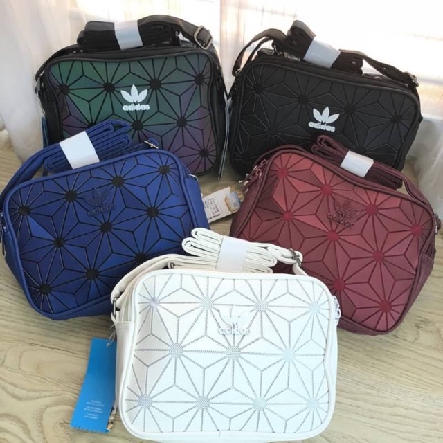 💯 Adidas Mini Airline Bag 🍭