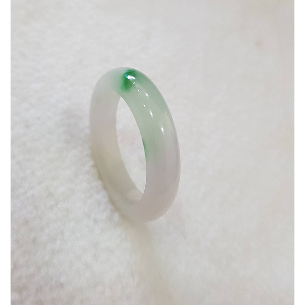 แหวนหยกพม่าเจไดต์ เขียวขาวม่วงอ่อนเนื้อแก้ว