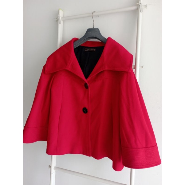 Made in Spain ไซส์ XL เสื้อโค้ท ZARA Women Bell Coat อกหน้าผ้า 44 นิ้ว เสื้อกันหนาว คริสต์มาสต์ สีแดง ชุดกันหนาว XXL