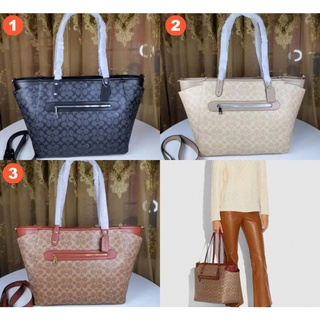 Coach 79958 Baby Bag Signature Canvas กระเป๋าถือสตรี Tote Crossbody Sling Dumpling Beg