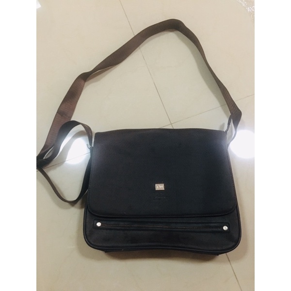 กระเป๋าผู้ชาย สะพายข้าง Taywin