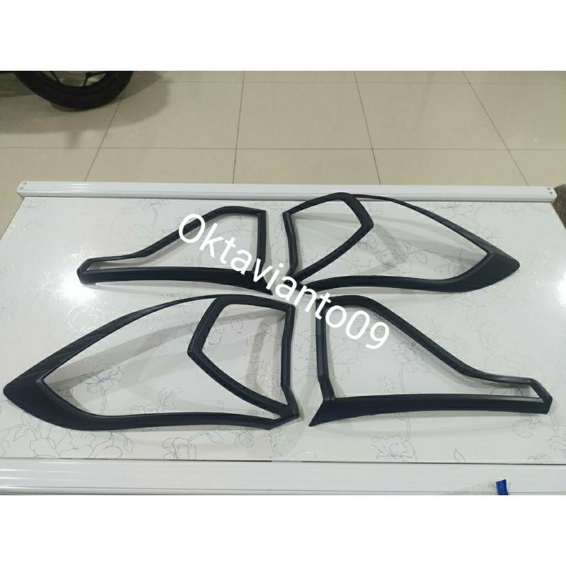 BRV Black Chrome Carbontivo 2016 ด้านหลัง Garnish