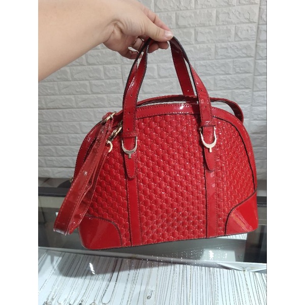 GUCCI Red  bag กระเป๋ากุชชี่ หนังแท้ 💯% มีเลข ใต้ซิปปั๊ม มือสอง