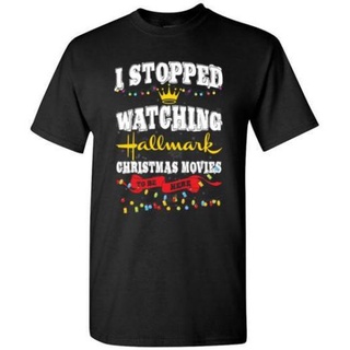 เสื้อยืดโอเวอร์ไซส์เสื้อยืดลําลอง แขนสั้น พิมพ์ลาย I Stopped Watching Hallmark Christmas Movies To Be Here แฟชั่นสําหรับ