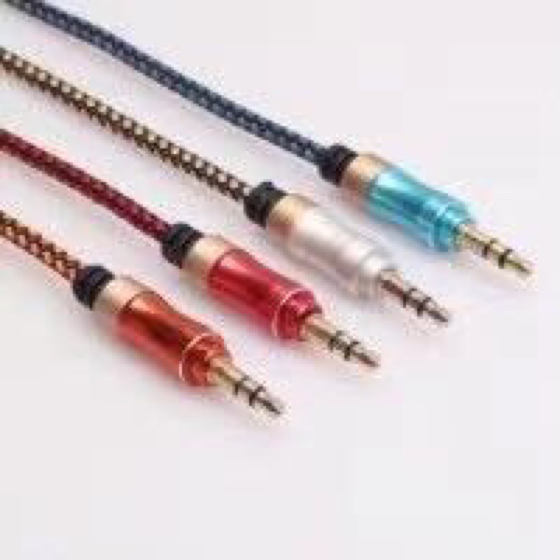 สายต่อพ่วง AUX 3.5 mm ทั้งสองฝั่ง ใช้ต่อเข้ากับลำโพง เครื่องขยายเสียง โทรศัพท์มือถือ วิทยุในรถยนต์ ส่งสัญญาณเสียงดีมาก