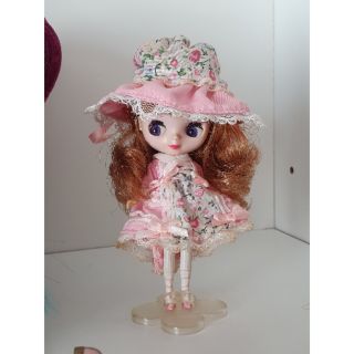 Petite blythe หมวกชมพู