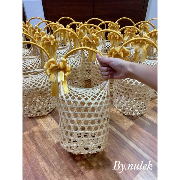 ชะลอม ตะกร้าไม้ไผ่สาน ขนาดความสูง 8 นิ้ว ตกแต่งริบบิ้น&ติดโบสีทอง