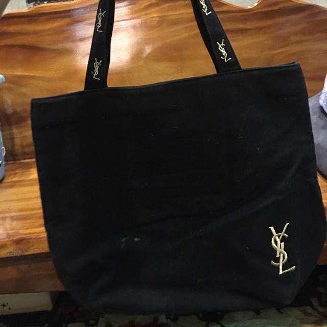 กระเป๋าผ้าแบรนด์แท้ YSL มือ2 สภาพ 99% 🎉🎉ส่งฟรี🎉🎉