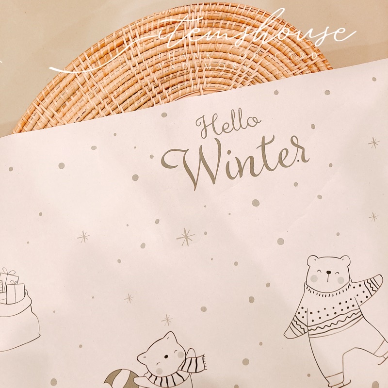 สีน้ำตาลเทา : Taupe กระดาษห่อสินค้า กระดาษพิมพ์ลาย สำหรับแพคของ รุ่น HOLIDAY