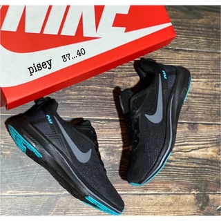 Nike zoom รองเท้าผ้าใบผูกเชือก