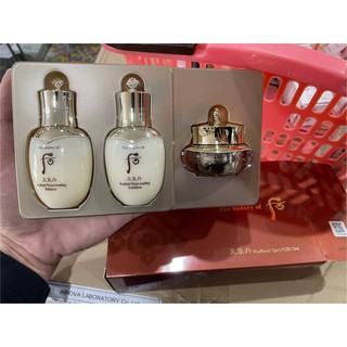 💕History of whoo set 3 ชิ้น💕  ✨ช่วยเติมริ้วรอยร่องลึกเนื่องจากผิวร่วงโรย ต้องการฟื้นผิวให้ตึงกระชับ  ในเซตประกอบด้วย :