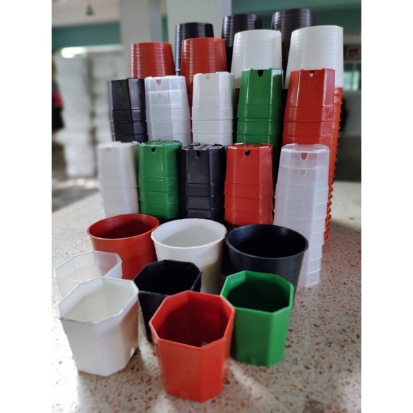 A017 กระถางต้นไม้พลาสติก 2นิ้วถึง15นิ้ว  ราคาต่อใบ(สั่งขั้นต่ำ 5ใบ)สามารถ คละสี คละขนาดได้
