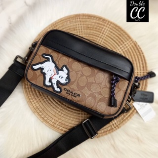 (แท้ 💯%‼ Factory) COACH DISNEY X COACH GRAHAM CROSSBODY IN SIGNATURE CANVAS WITH DALMATIAN