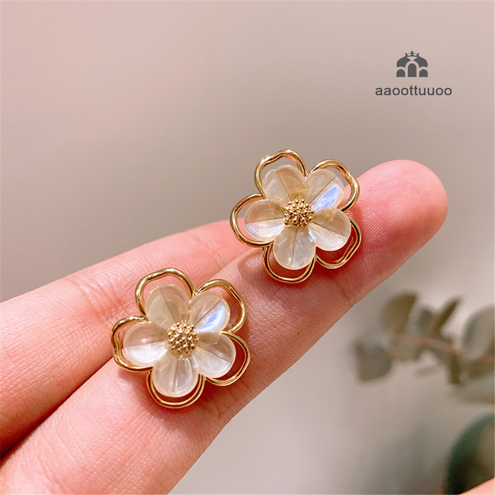 Golden Small Triple Flower Designed Korean Earrings