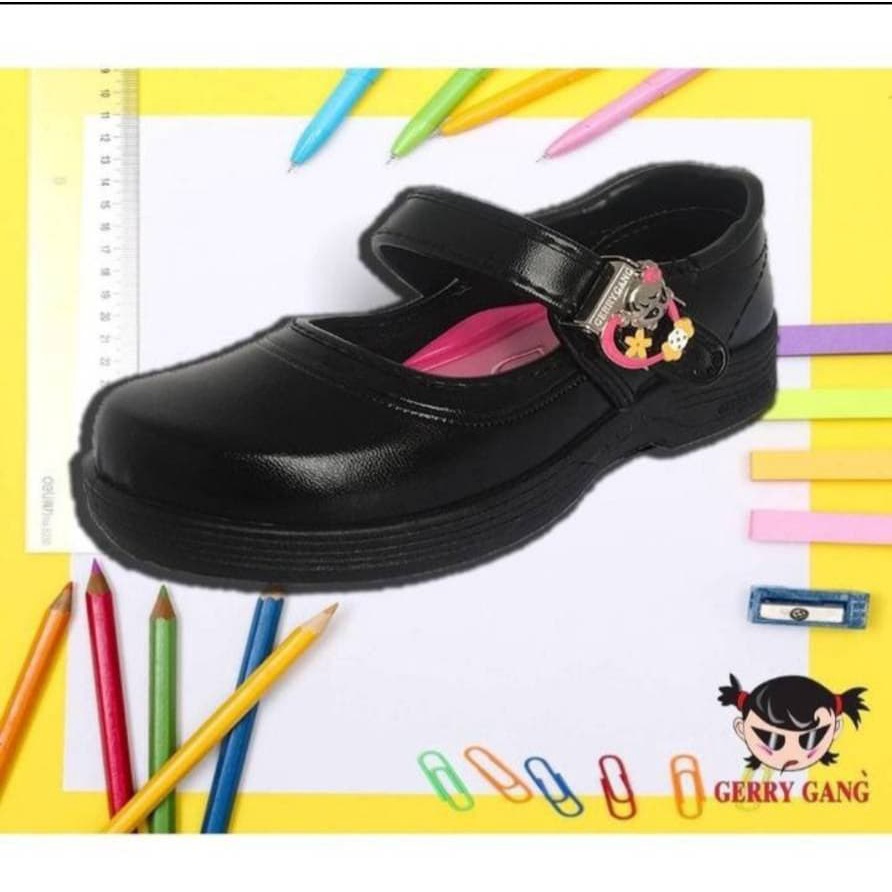 GERRY GANG รองเท้านักเรียน รองเท้านักเรียนหญิง สีดำ รุ่น G555