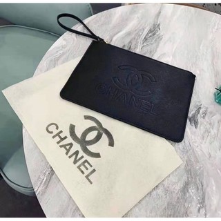 กระเป๋าคล้องข้อมือ C H A N E L Clutch bag