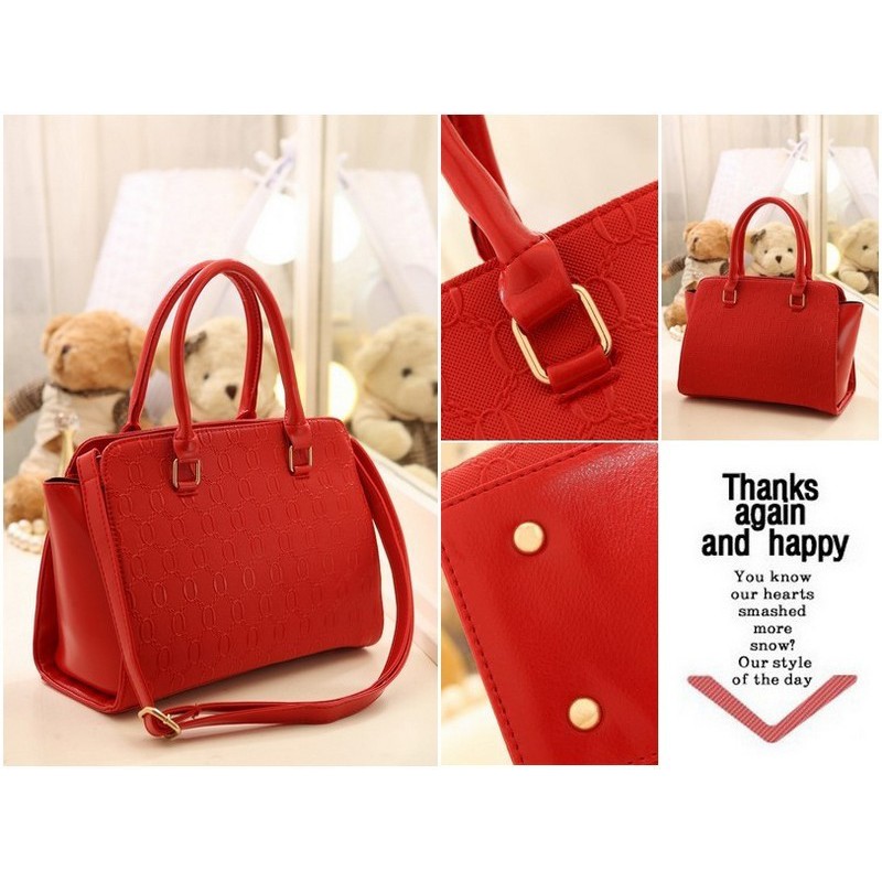 PCA1901 วัสดุ PU สีแดง Size L 26 W 15 H 20 น้ําหนัก 0.65 ราคา Rp. 205,000.00