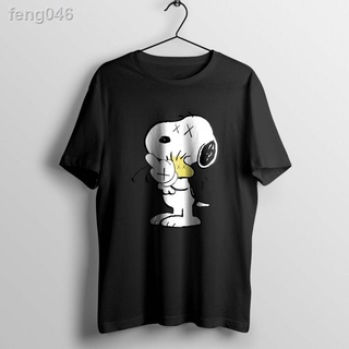 ▧เสื้อยืด ผ้าฝ้าย 100% เสื้อยืดขนาดใหญ่ Kaws Snoopy เสื้อยืดพิมพ์ลายหลวม Cotton Oversiz