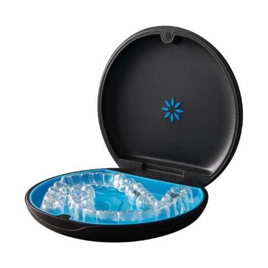 กล่องใส่รีเทนเนอร์ Invisalign จัดฟันใส สีดำ (Invisalign Aligner Case