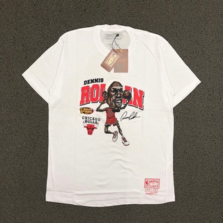 เสื้อยืดพรีเมี่ยม พิมพ์ลาย Mitchell &amp; NESS X DENNIS RODMAN สีขาว