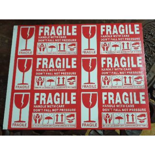 สติ๊กเกอร์ ระวังแตก Fragile. 12.8 X 7.1 cm