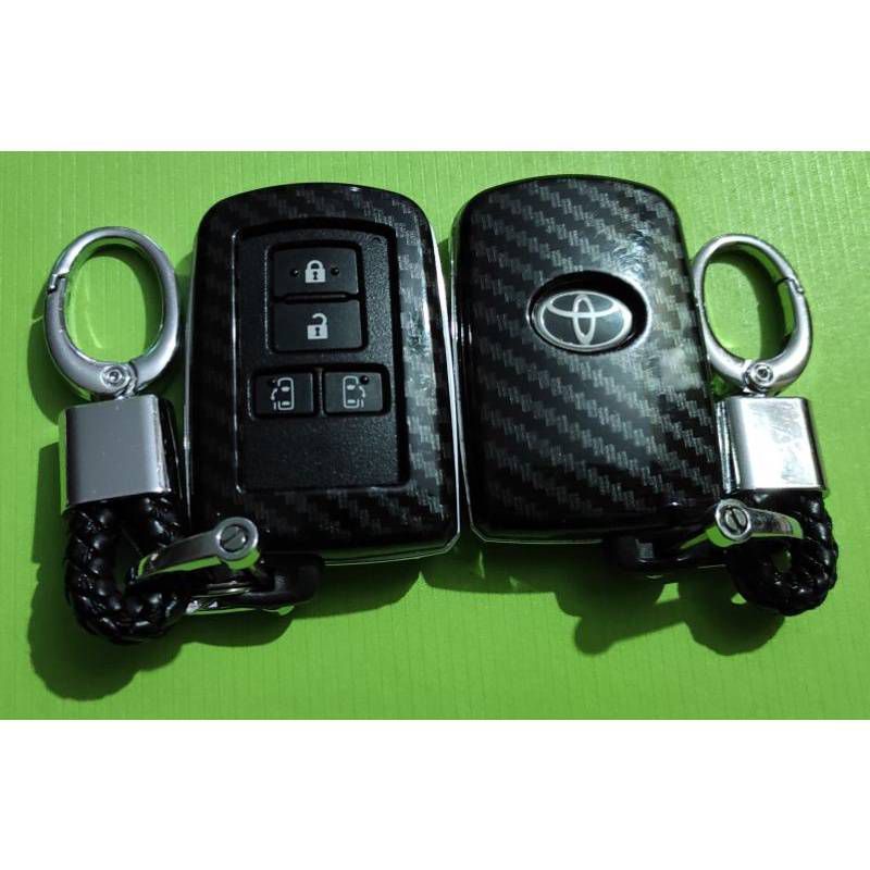 เคสกุญแจพร้อมพวงกุญแจ Toyota คาร์บอนเคฟล่า TOYOTA Seinta รุ่น V ใส่ได้ทั้งรุ่นแรกปี 17 และ Sienta Minor Change
