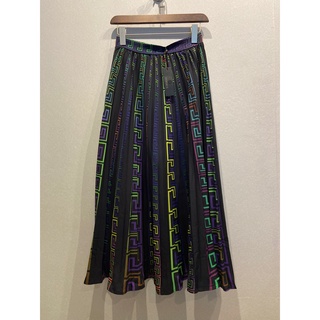 กระโปรงกางเกง MONOGRAM SKIRT การันตีความเหมือนที่สุดให้เลยถ่ายสดจากสินค้าจริง100% Size S เอว 25