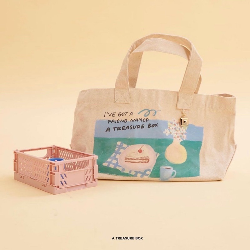 💖 NEW IN PACK — atreasurebox picnic tote