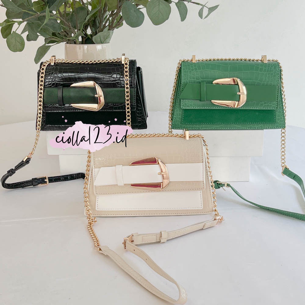 PEDRO กระเป๋าผู้หญิง SYMAN BUCKLED CROCO EFFECT - SLING SHOULDER BAG PD002