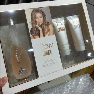 พร้อมส่ง เซ็ตน้ำหอมสุดคุ้ม Jennifer Lopez JLO ในชุดประกอบด้วย น้ำหอม 100ml. เจลอาบน้ำ ครีมทาผิว