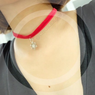 Red velvet choker