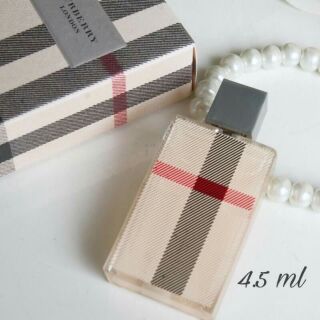 น้ำหอม Burberry London 4.5 ml
กลิ่นคลาสสิค