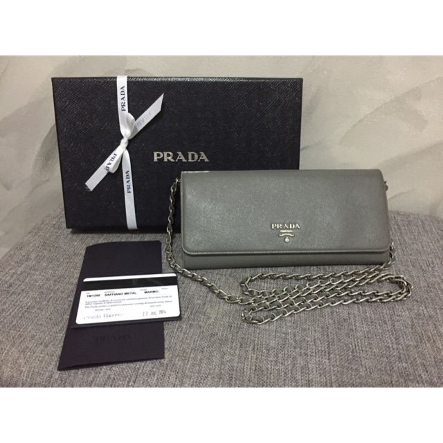 PRADA wallet on chain ปี 2014