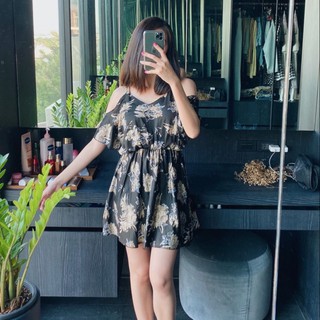 มินิเดรสปาดไหล่ สายคู่